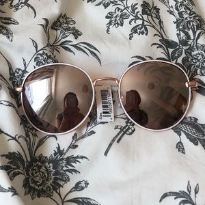 Rose gold reflective sunglasses NWT